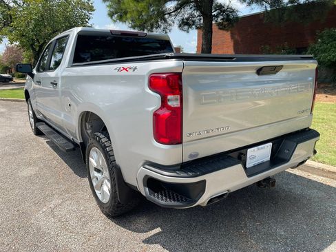 Used 2021 Chevrolet Silverado 1500 Custom AWD/4WD image 3