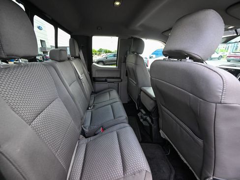 Used 2015 Ford F150 XLT w/ Equipment Group 302A Luxury AWD/4WD image 29