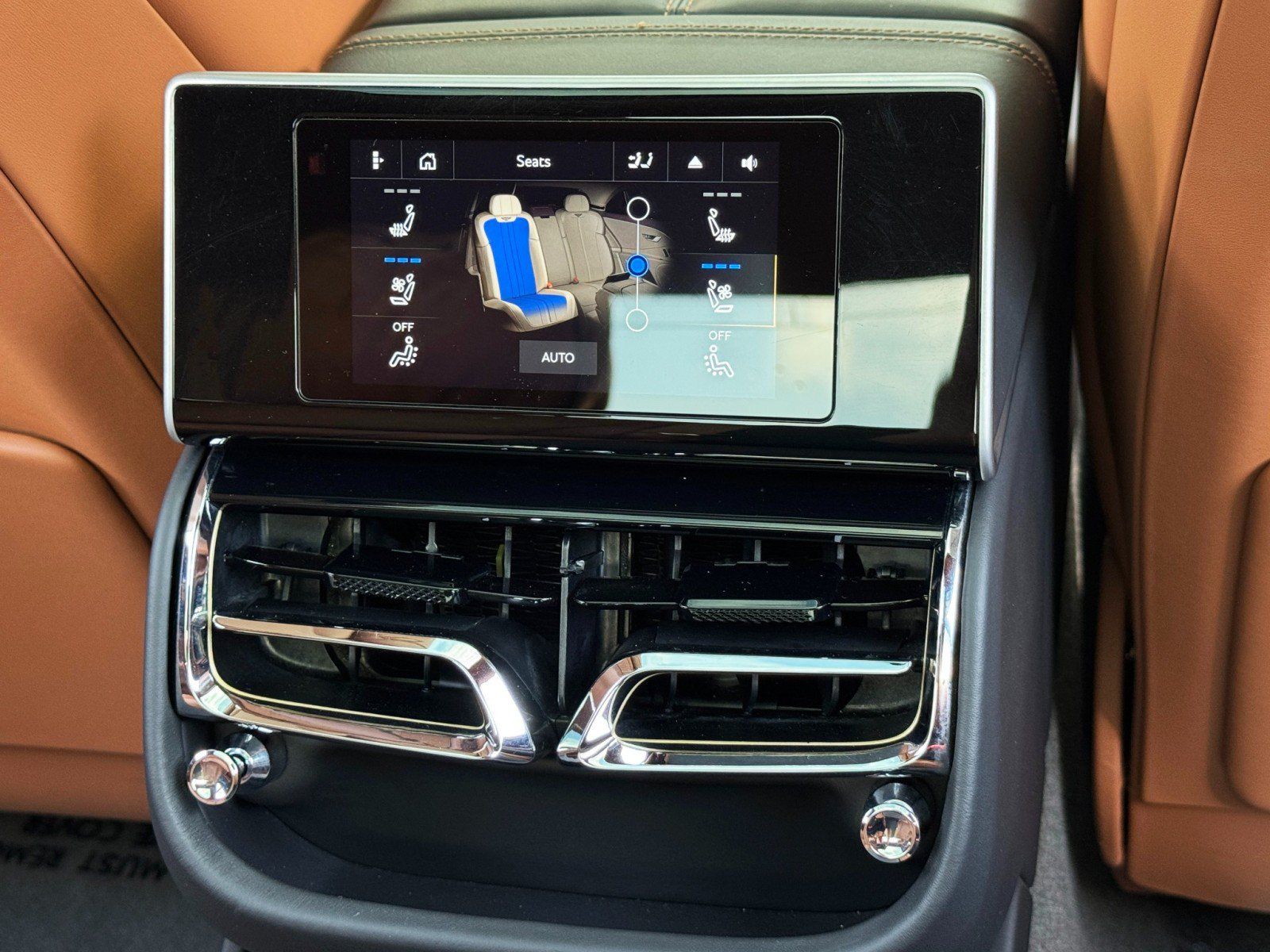 Used 2023 Bentley Flying Spur Azure AWD/4WD image 52