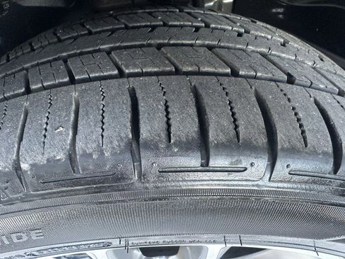 Used 2018 Ford Edge Titanium w/ Equipment Group 301A image 24