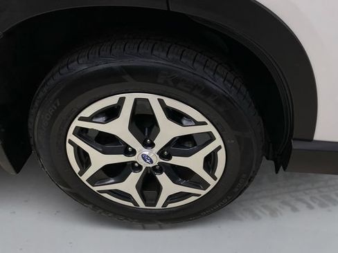 Used 2020 Subaru Forester Premium AWD/4WD image 18