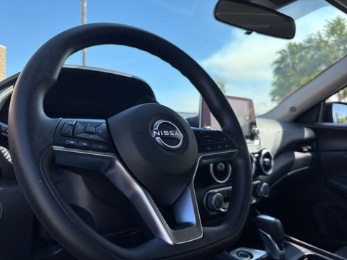 Used 2025 Nissan Sentra SV FWD image 33