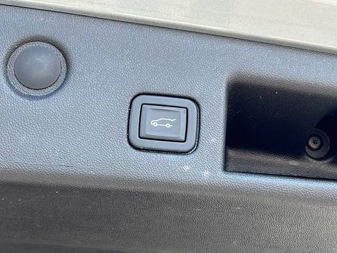Certified 2024 Chevrolet Equinox LT FWD image 35