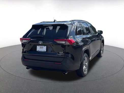 Used 2025 Toyota RAV4 XLE image 12
