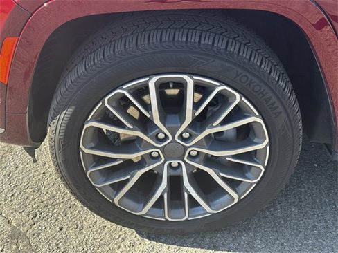 Certified 2023 Jeep Grand Cherokee L Summit image 10