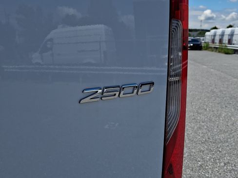 Used 2026 Mercedes-Benz Sprinter 2500 image 30