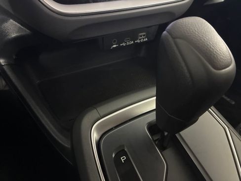 Used 2024 Subaru Crosstrek 2.0i Premium image 16