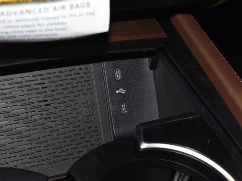 New 2026 Mercedes-Benz GLS 450 4MATIC image 13