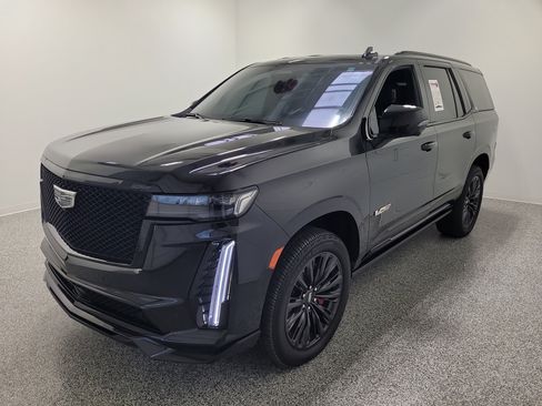 Used 2024 Cadillac Escalade V w/ LPO, ONYX Package AWD/4WD image 2
