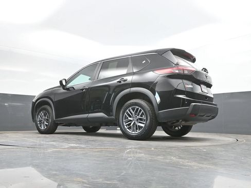 Used 2024 Nissan Rogue S AWD/4WD image 34