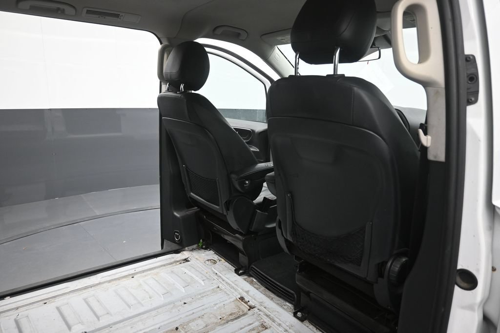 Used 2016 Mercedes-Benz Metris Passenger image 21