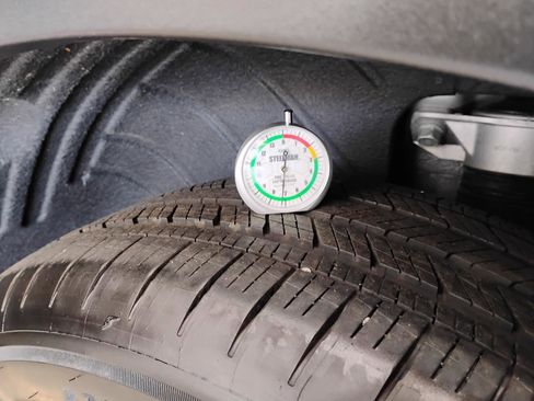 Used 2024 Hyundai Santa Fe SEL image 5