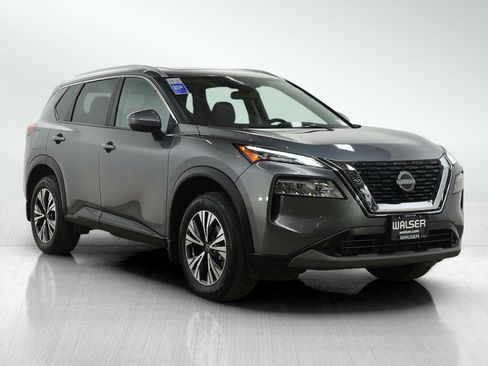 Used 2022 Nissan Rogue SV w/ SV Premium Package image 7