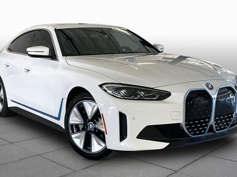 Used 2023 BMW i4 eDrive35 w/ Premium Package RWD image 2