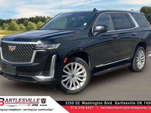 Used 2023 Cadillac Escalade Luxury AWD/4WD image 1