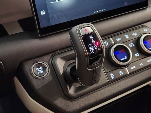 Used 2025 Land Rover Defender 110 S image 6