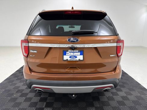 Used 2017 Ford Explorer XLT AWD/4WD image 5