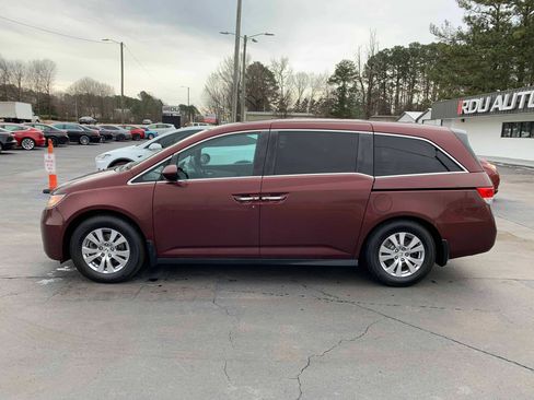 Used 2016 Honda Odyssey SE image 10