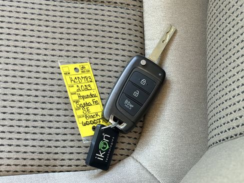 Used 2023 Hyundai Santa Fe SE AWD/4WD image 27