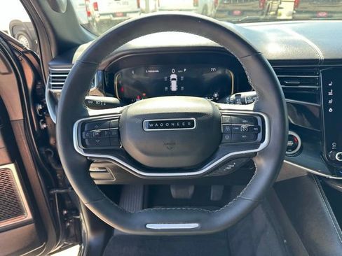 Used 2023 Jeep Wagoneer 4WD w/ Convenience Group I image 26