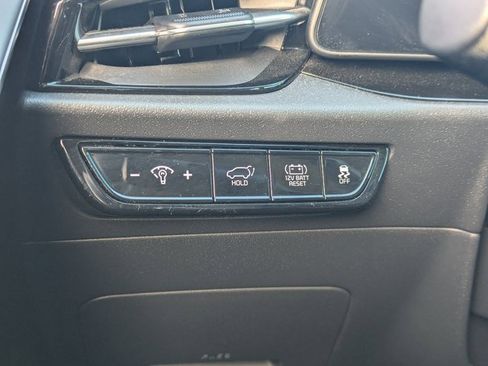 Used 2023 Kia Niro SX Touring image 23