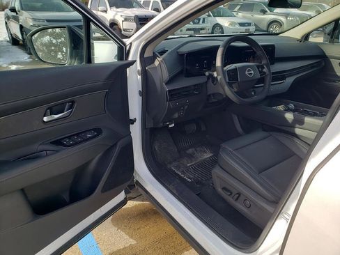 Certified 2025 Nissan Murano SV image 16