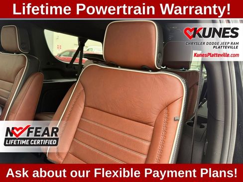 Used 2024 GMC Yukon XL Denali Ultimate AWD/4WD image 22