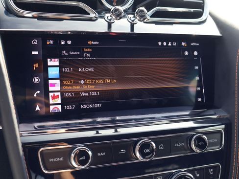 Certified 2023 Bentley Bentayga Speed AWD/4WD image 16