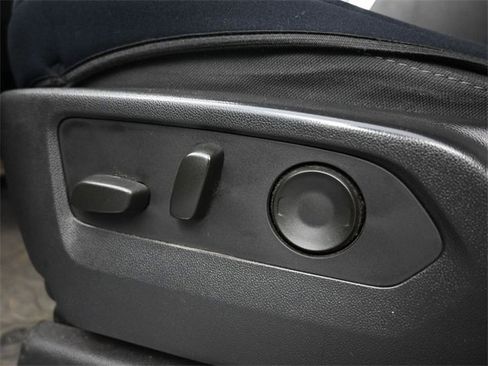 Used 2023 GMC Sierra 1500 Elevation image 15