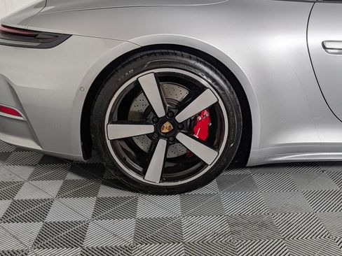 Used 2025 Porsche 911 Carrera S RWD image 12