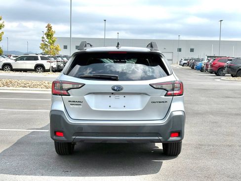 Used 2024 Subaru Outback Onyx Edition AWD/4WD image 8