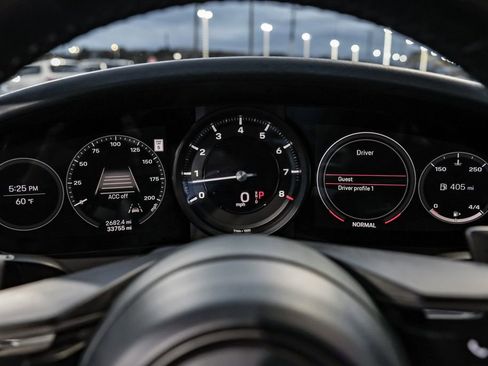 Used 2020 Porsche 911 Carrera 4S image 18