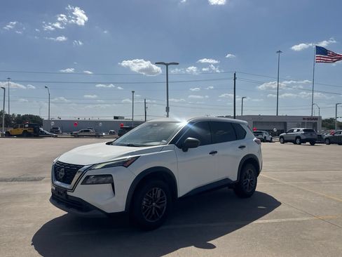 Certified 2023 Nissan Rogue S FWD image 10