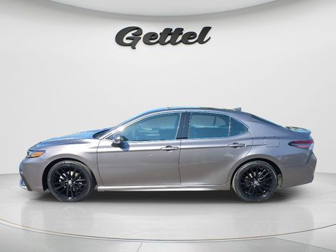 Used 2023 Toyota Camry XSE FWD image 7