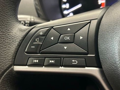 Used 2022 Nissan Altima 2.5 SV image 21