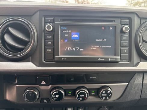 Used 2018 Toyota Tacoma SR5 image 31