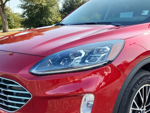 Used 2022 Ford Escape Titanium w/ Titanium Premium Package image 6