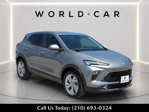 Used 2026 Buick Encore GX Preferred w/ Advanced Technology Package FWD image 1