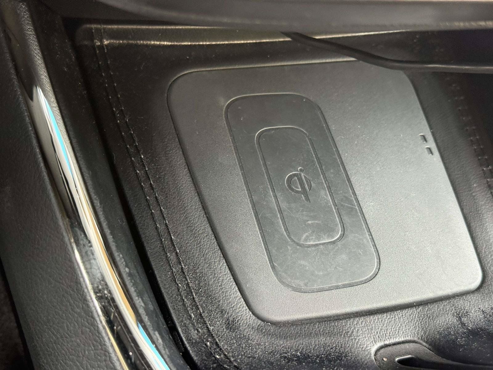 Used 2016 Toyota Avalon Limited FWD image 25