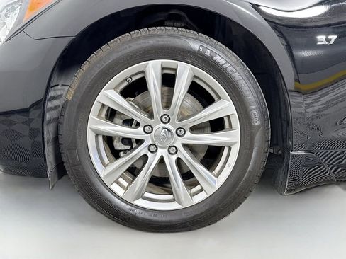 Used 2019 INFINITI Q70 Luxe w/ Proactive Package image 33