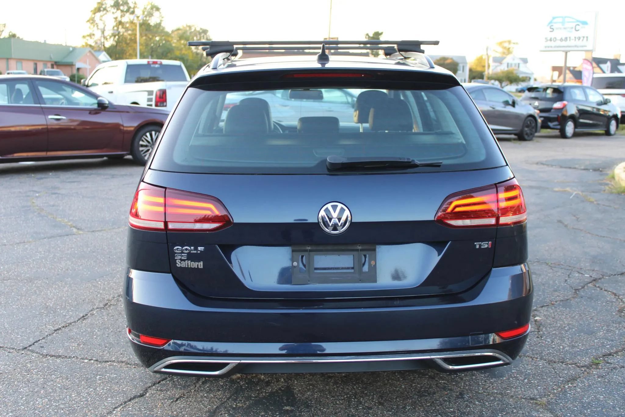 Used 2018 Volkswagen Golf SE FWD image 7