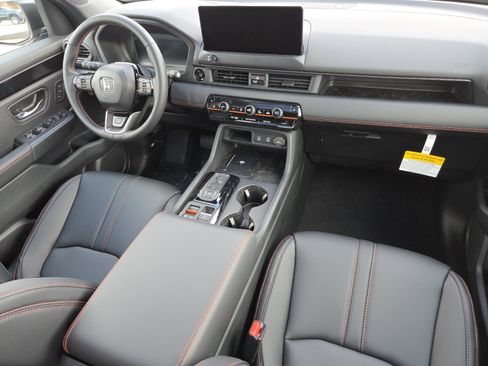 New 2026 Honda Pilot TrailSport image 26
