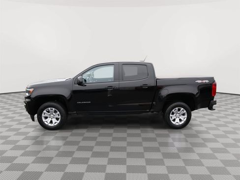 Used 2022 Chevrolet Colorado LT AWD/4WD image 9