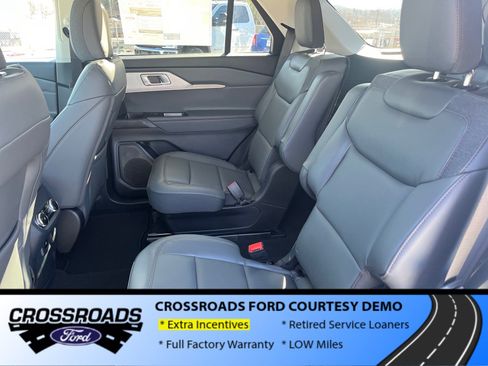 New 2026 Ford Explorer Active w/ Active Comfort Package AWD/4WD image 18