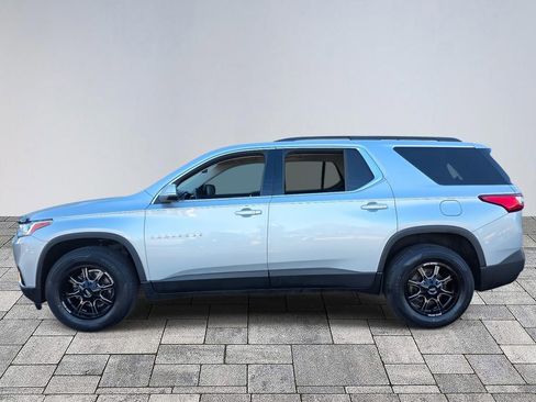 Used 2021 Chevrolet Traverse LT image 4