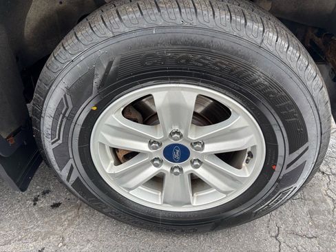 Used 2018 Ford F150 XLT w/ Equipment Group 302A Luxury image 14