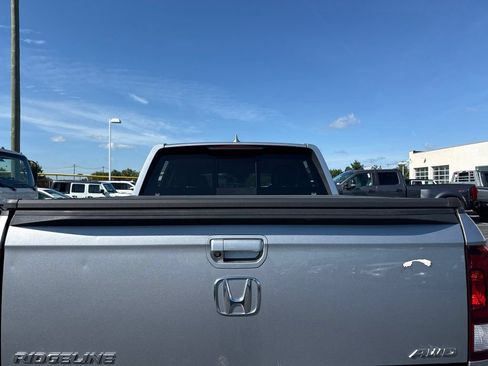 Used 2019 Honda Ridgeline RTL-E image 3