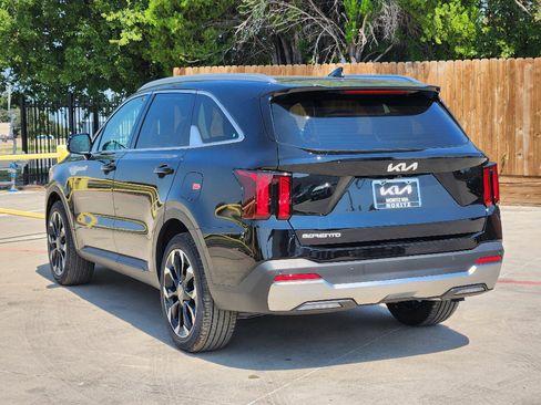 New 2026 Kia Sorento EX w/ EX Premium Package image 3