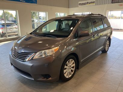 Used 2015 Toyota Sienna LE