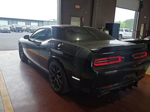 Used 2016 Dodge Challenger R/T Scat Pack RWD image 6